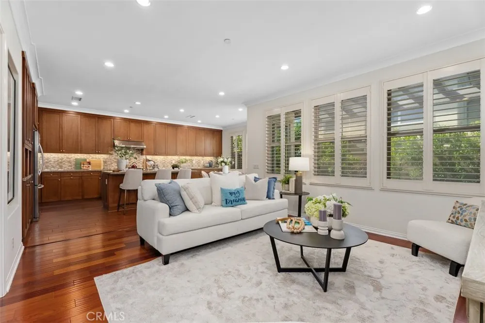 117 Gemstone Irvine, CA 92620
