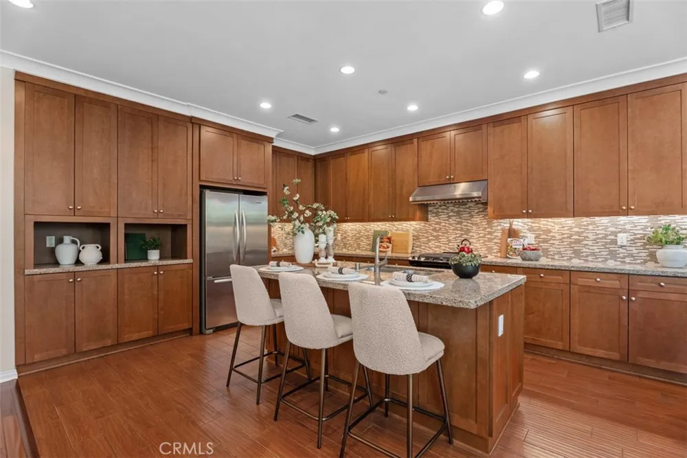 117 Gemstone Irvine, CA 92620
