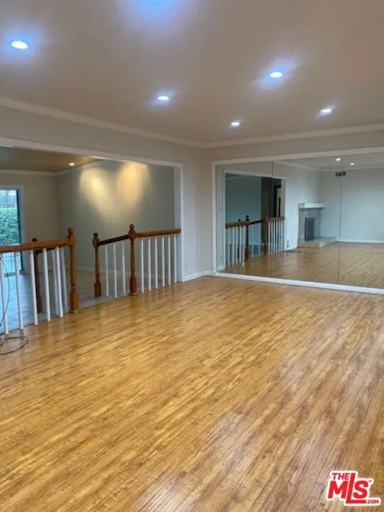 20412 Enadia Way Winnetka, CA 91306