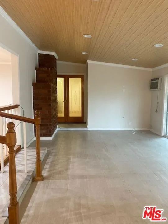 20412 Enadia Way Winnetka, CA 91306