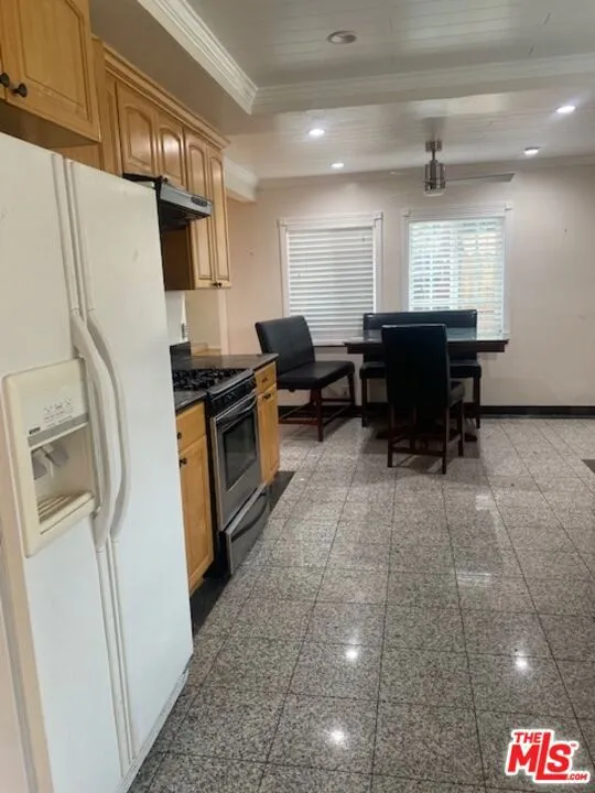 20412 Enadia Way Winnetka, CA 91306