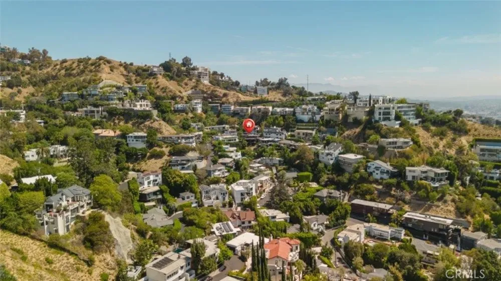 1688 Sunset Plaza Drive Los Angeles, CA 90069