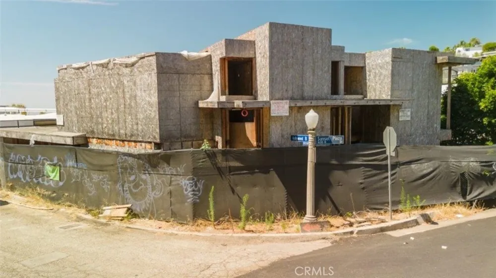 1688 Sunset Plaza Drive Los Angeles, CA 90069