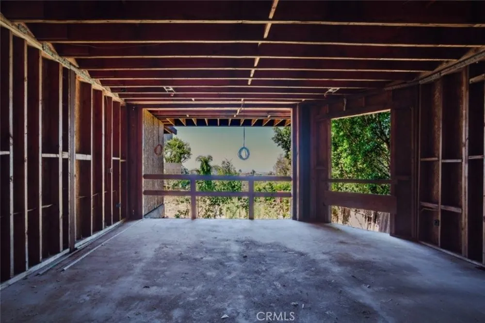 1688 Sunset Plaza Drive Los Angeles, CA 90069