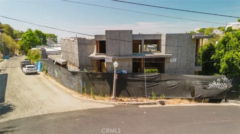 1688 Sunset Plaza Drive Los Angeles, CA 90069