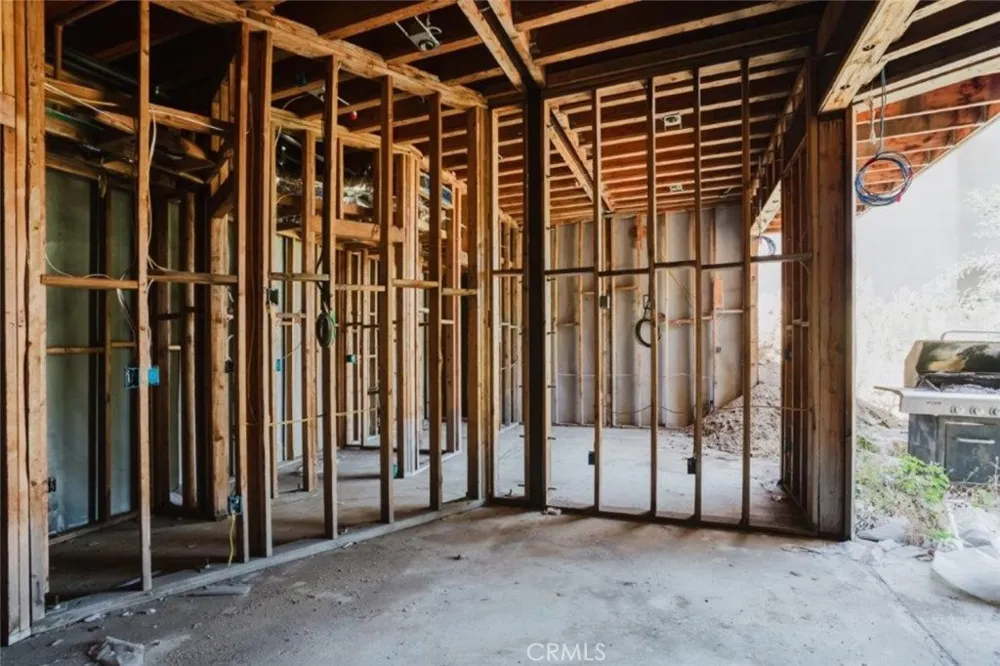 1688 Sunset Plaza Drive Los Angeles, CA 90069