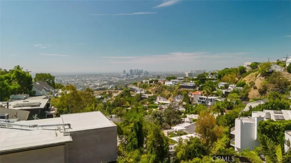 1688 Sunset Plaza Drive Los Angeles, CA 90069
