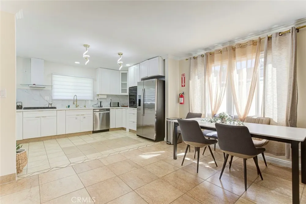 11377 Gaynor Ave Granada Hills, CA 91344