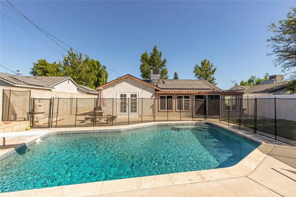 11377 Gaynor Ave Granada Hills, CA 91344