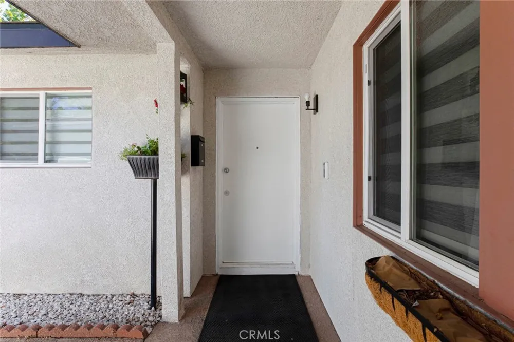 11377 Gaynor Ave Granada Hills, CA 91344