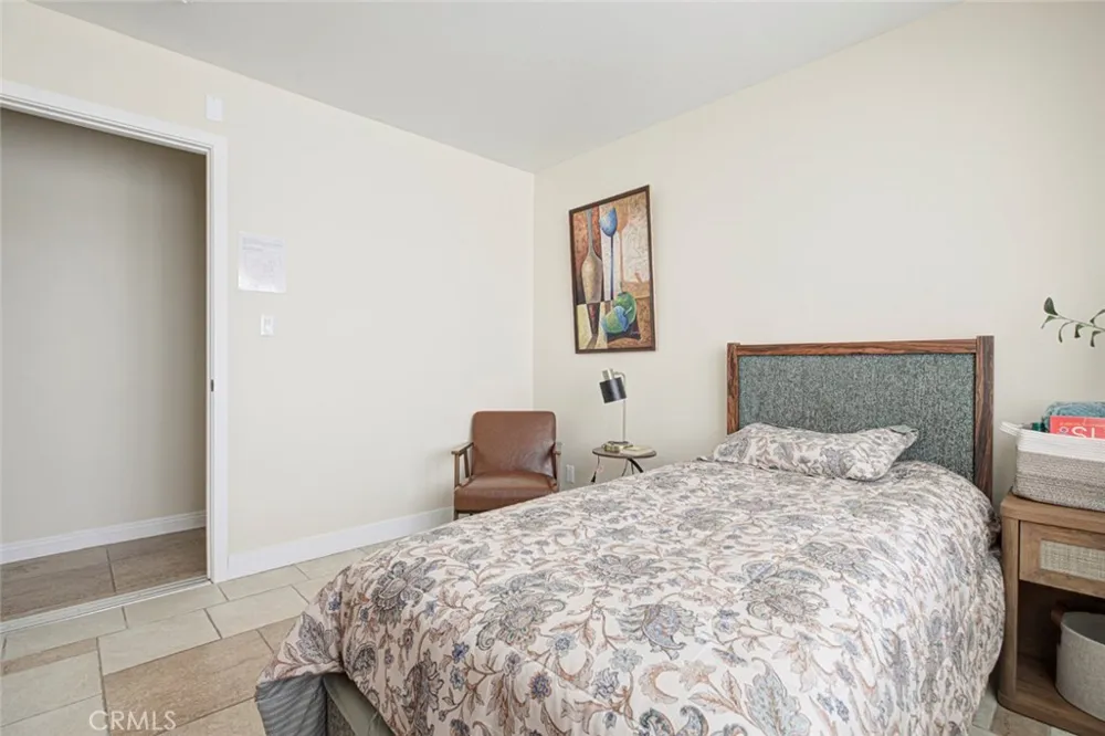 11377 Gaynor Ave Granada Hills, CA 91344