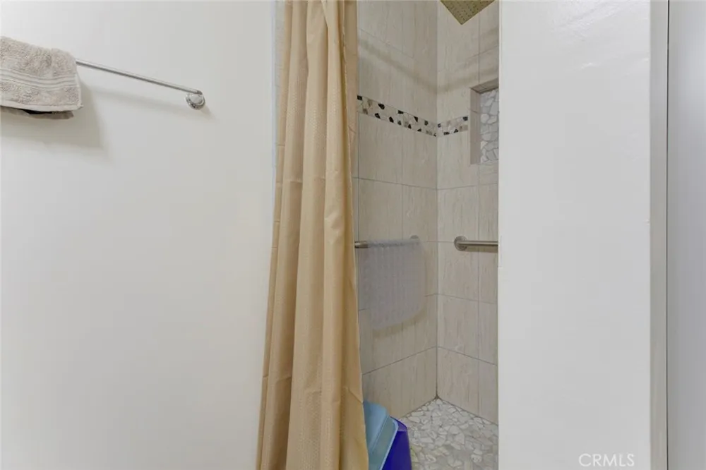 11377 Gaynor Ave Granada Hills, CA 91344