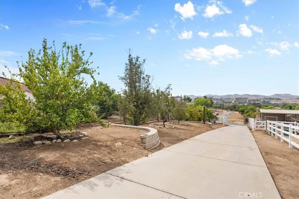 18678 Newman Avenue Riverside, CA 92508