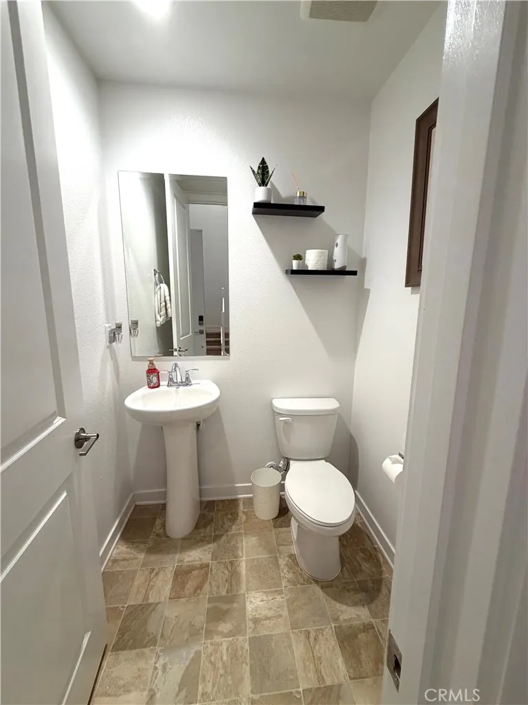29633 Kearney Ct Winchester, CA 92596