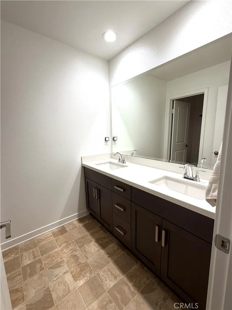 29633 Kearney Ct Winchester, CA 92596