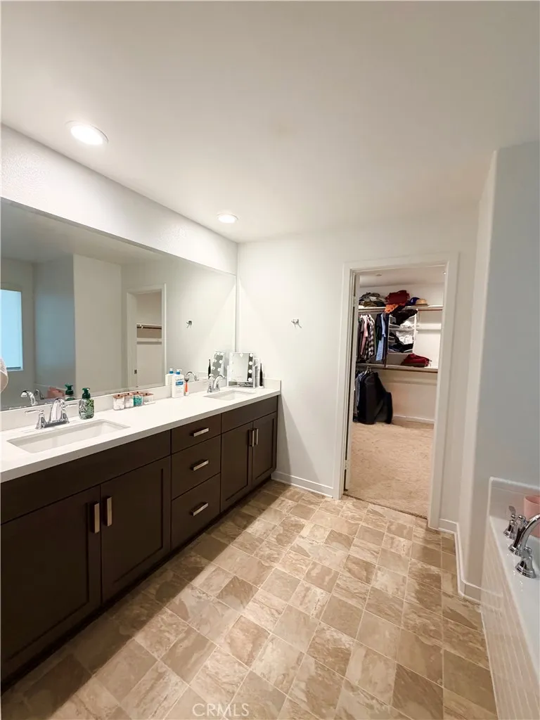 29633 Kearney Ct Winchester, CA 92596