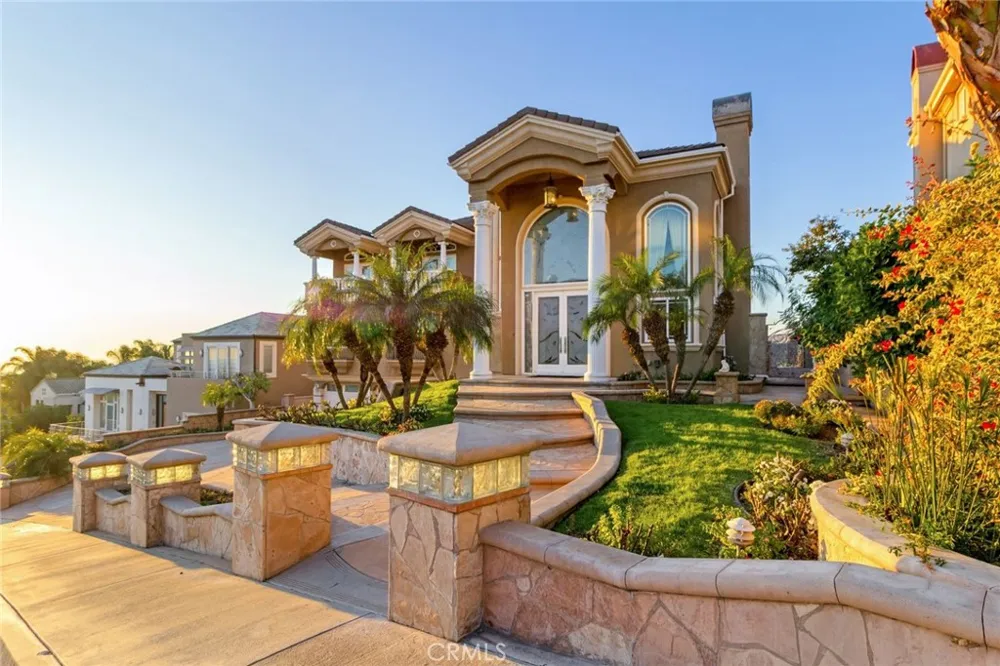 15931 Aurora Crest Whittier, CA 90605