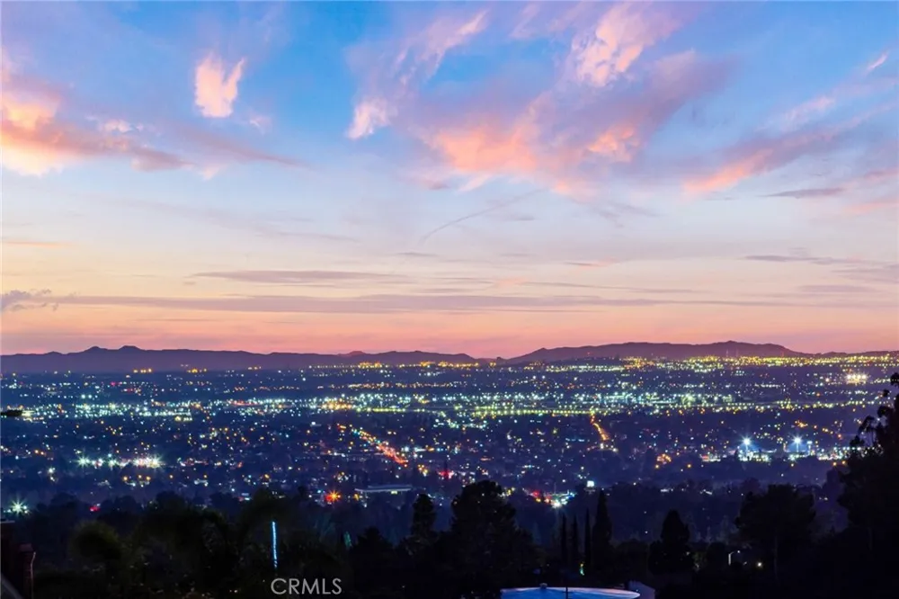 15931 Aurora Crest Whittier, CA 90605