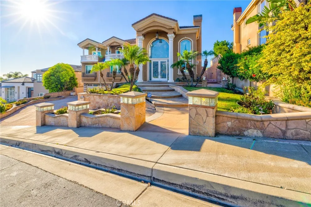 15931 Aurora Crest Whittier, CA 90605