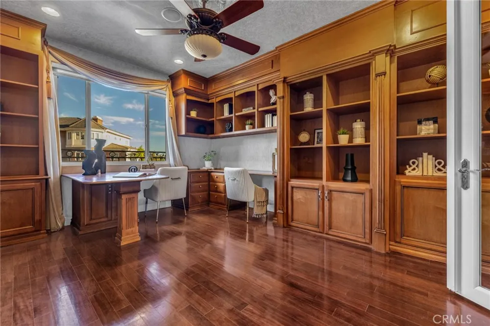 15931 Aurora Crest Whittier, CA 90605