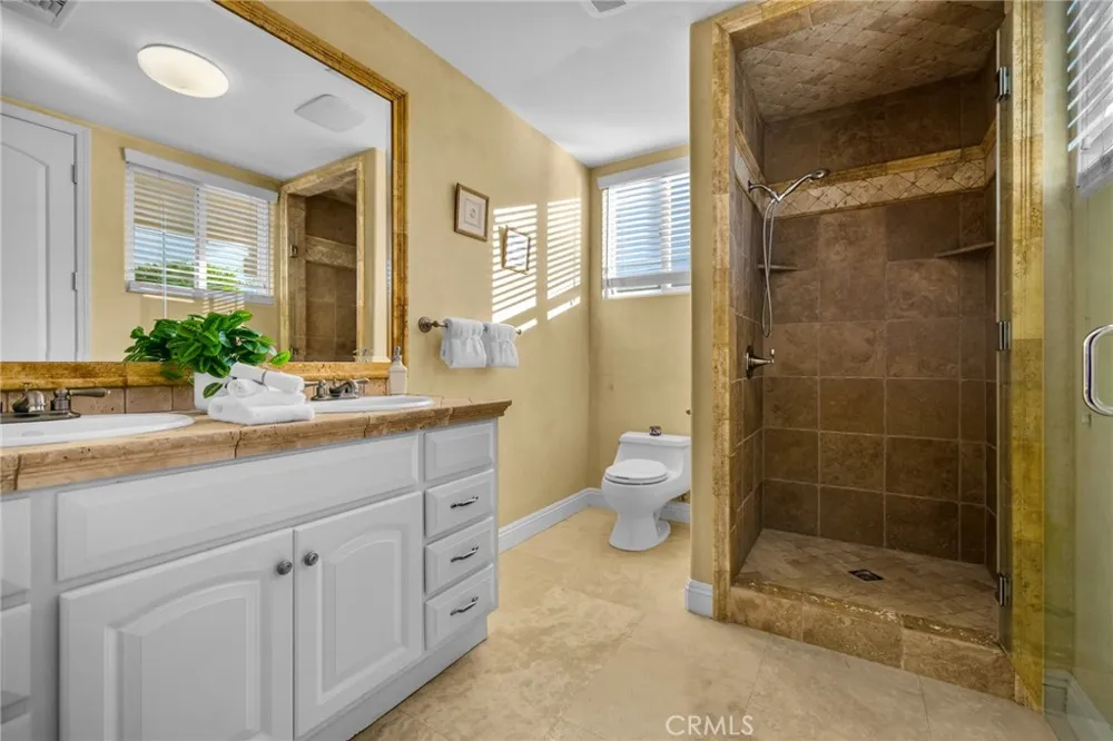 15931 Aurora Crest Whittier, CA 90605