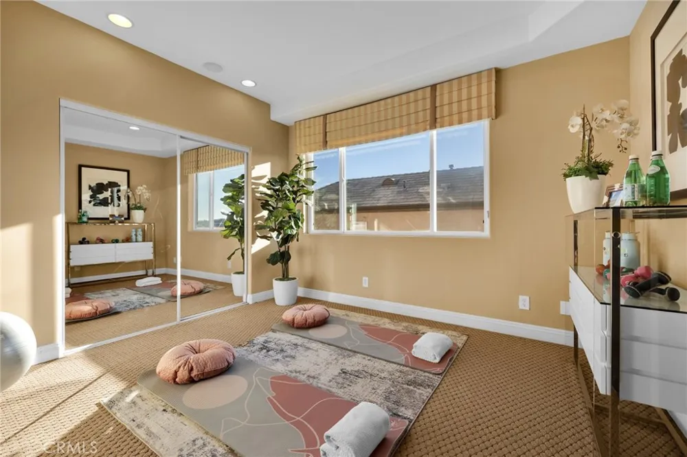15931 Aurora Crest Whittier, CA 90605