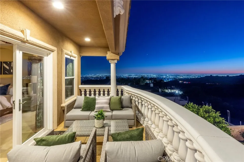 15931 Aurora Crest Whittier, CA 90605