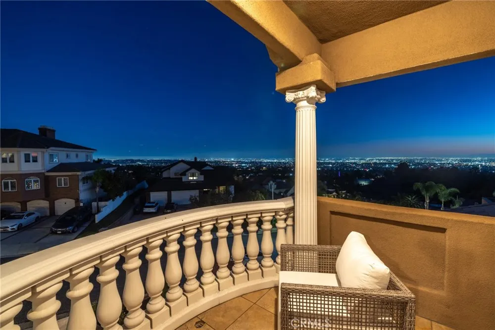 15931 Aurora Crest Whittier, CA 90605