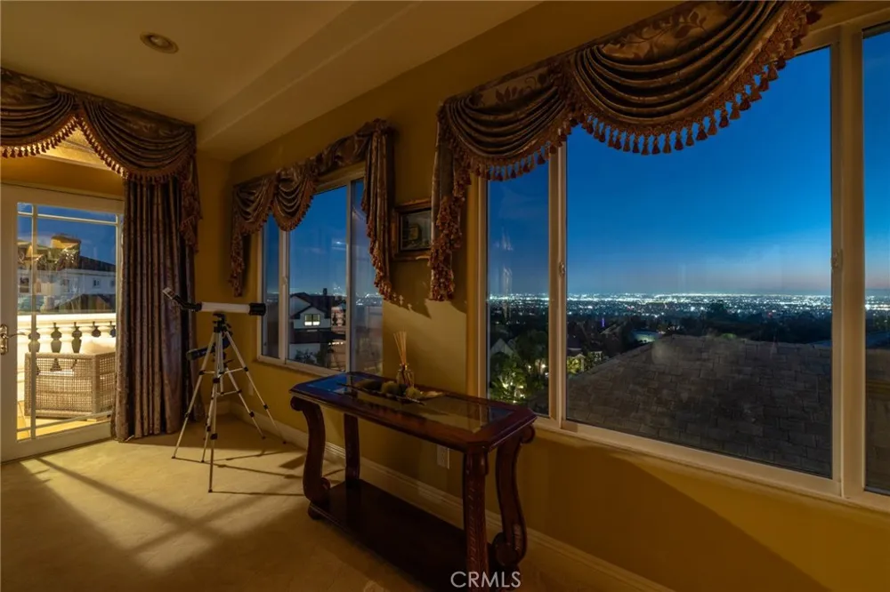 15931 Aurora Crest Whittier, CA 90605