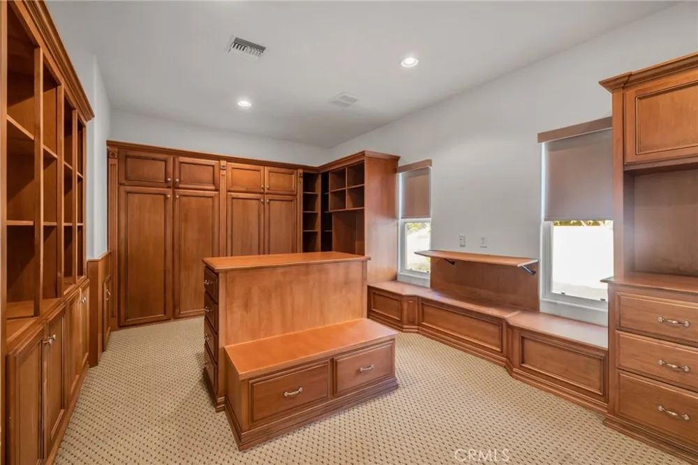 15931 Aurora Crest Whittier, CA 90605