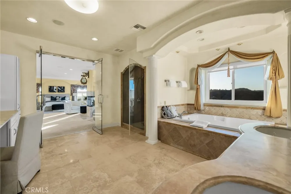 15931 Aurora Crest Whittier, CA 90605