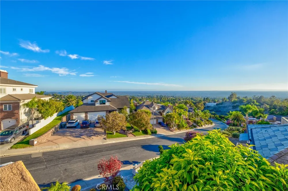 15931 Aurora Crest Whittier, CA 90605