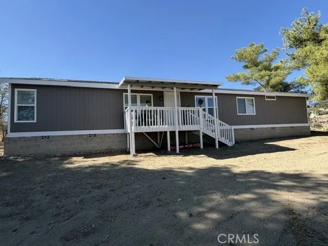 278 Yucca Pinon Hills, CA 92372