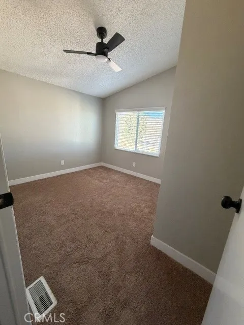 278 Yucca Pinon Hills, CA 92372