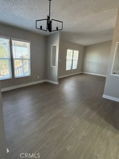 278 Yucca Pinon Hills, CA 92372