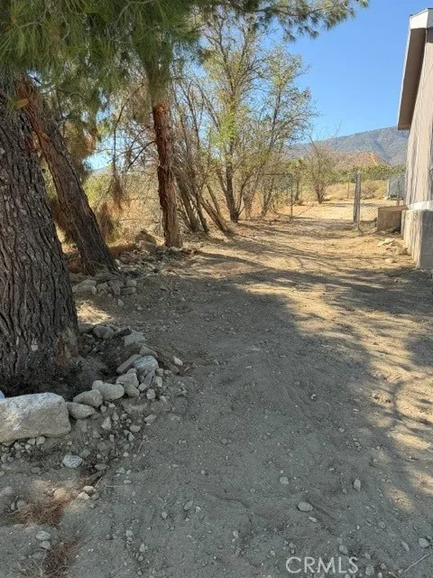 278 Yucca Pinon Hills, CA 92372