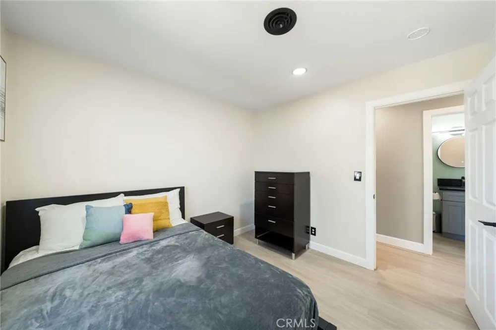 6382 Yale Huntington Beach, CA 92647