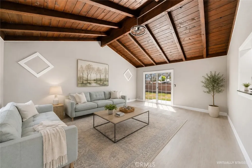 6382 Yale Huntington Beach, CA 92647