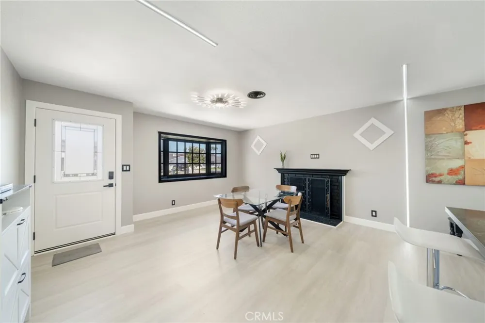 6382 Yale Huntington Beach, CA 92647