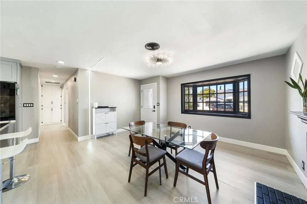 6382 Yale Huntington Beach, CA 92647