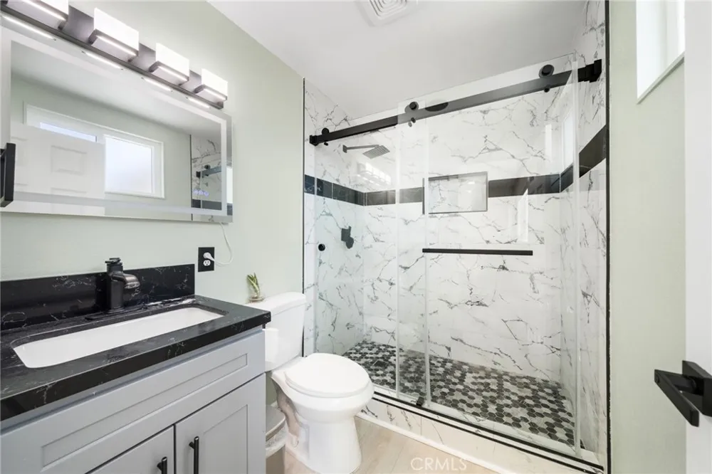 6382 Yale Huntington Beach, CA 92647