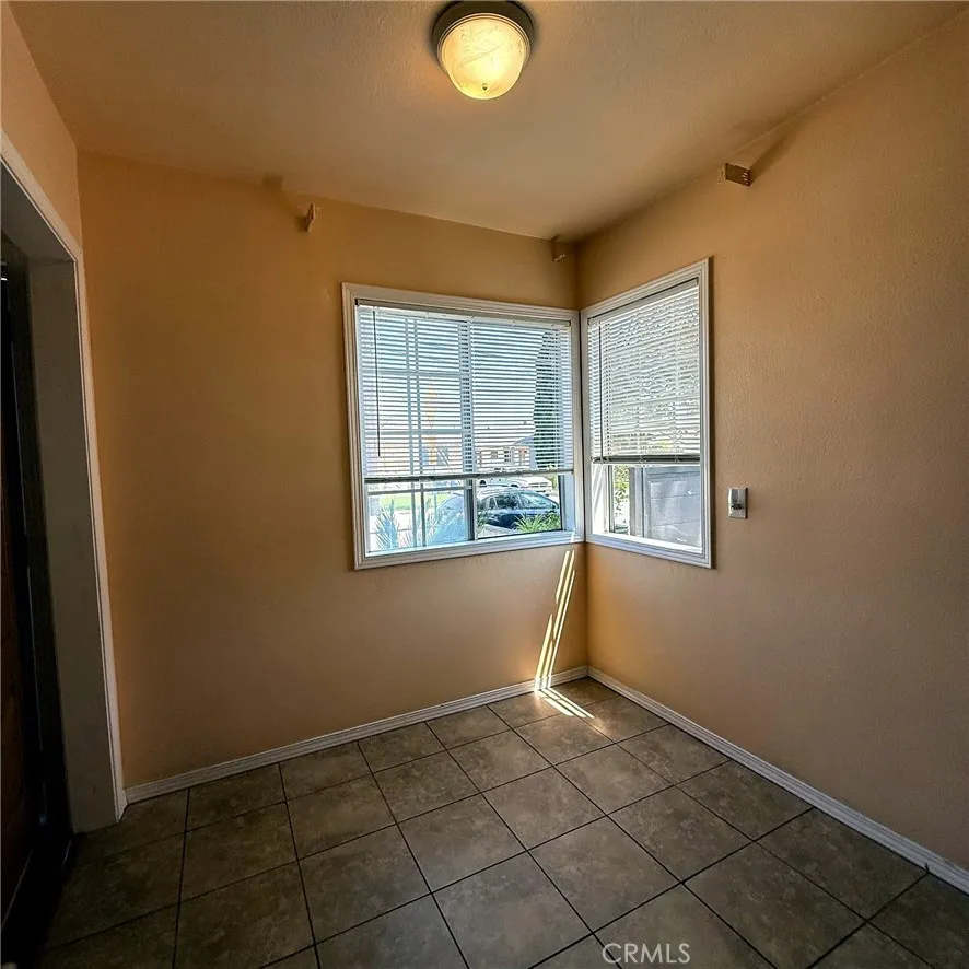 4586 W 142nd Hawthorne, CA 90250