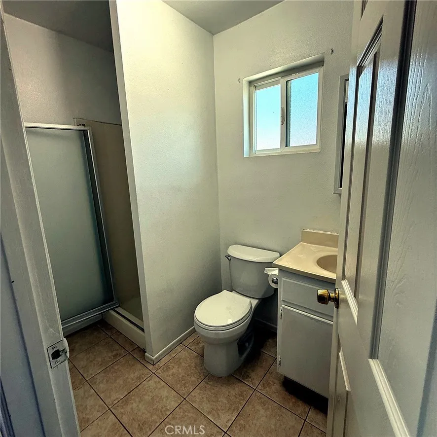 4586 W 142nd Hawthorne, CA 90250