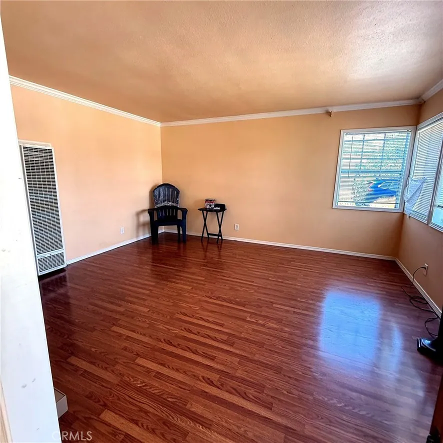 4586 W 142nd Hawthorne, CA 90250