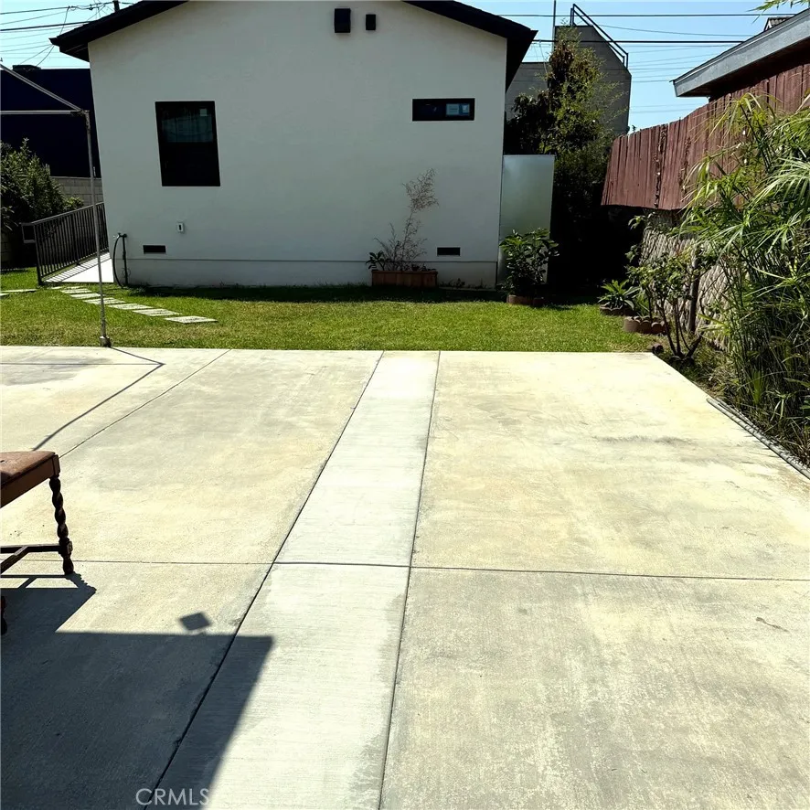 4586 W 142nd Hawthorne, CA 90250