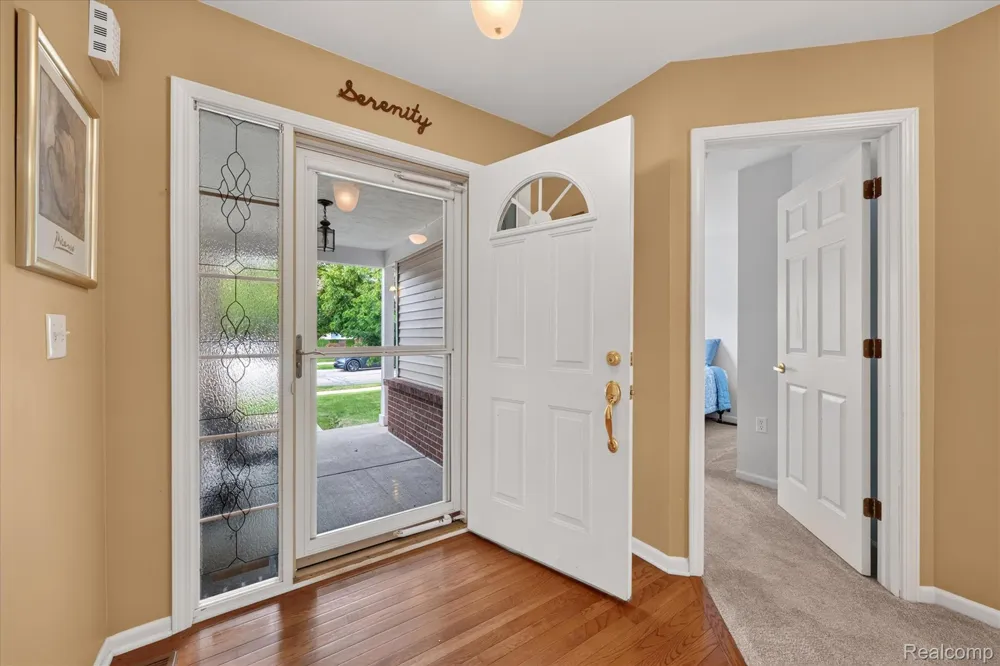 6655 Cortland Avenue #44 Genoa Township, MI 48114