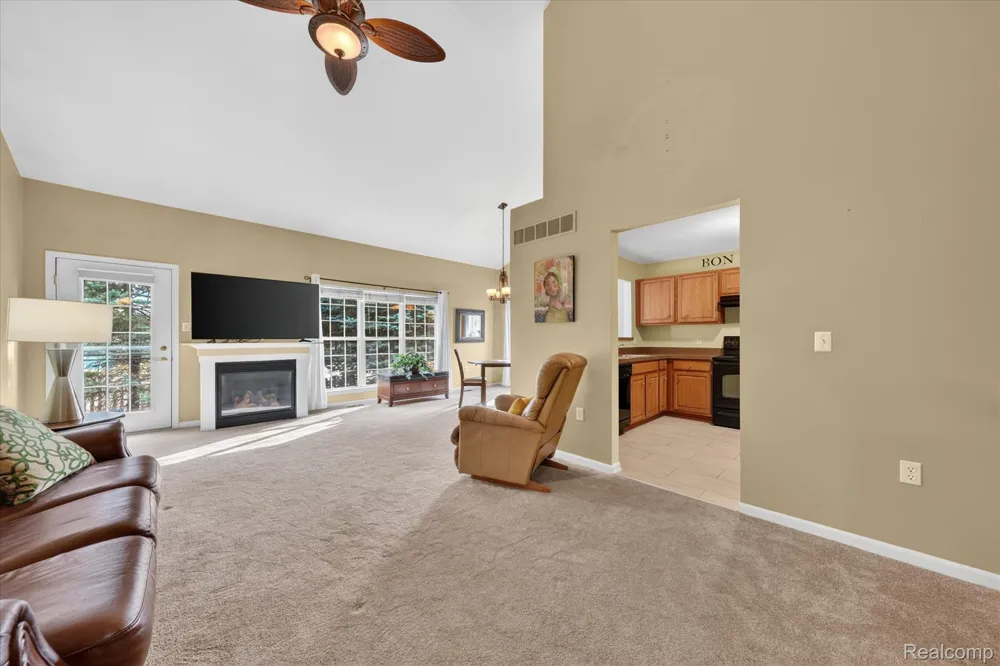 6655 Cortland Avenue #44 Genoa Township, MI 48114