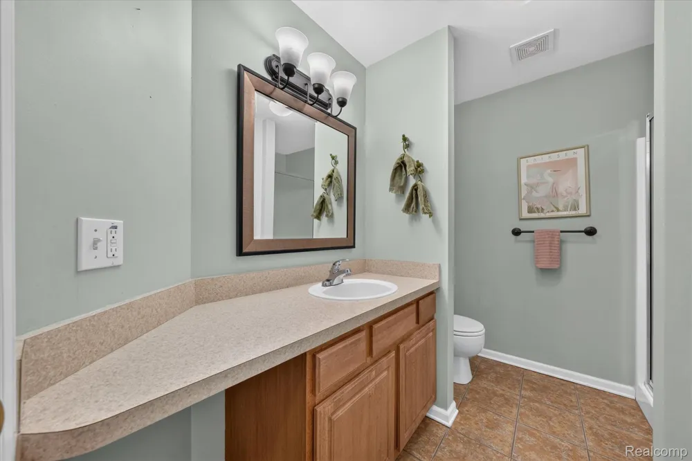 6655 Cortland Avenue #44 Genoa Township, MI 48114