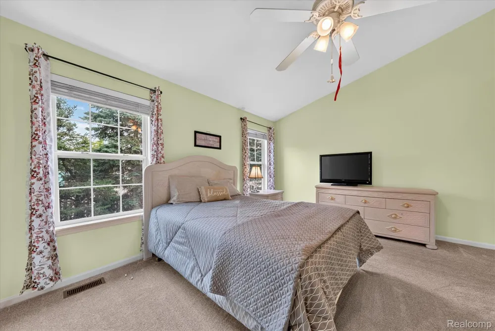 6655 Cortland Avenue #44 Genoa Township, MI 48114