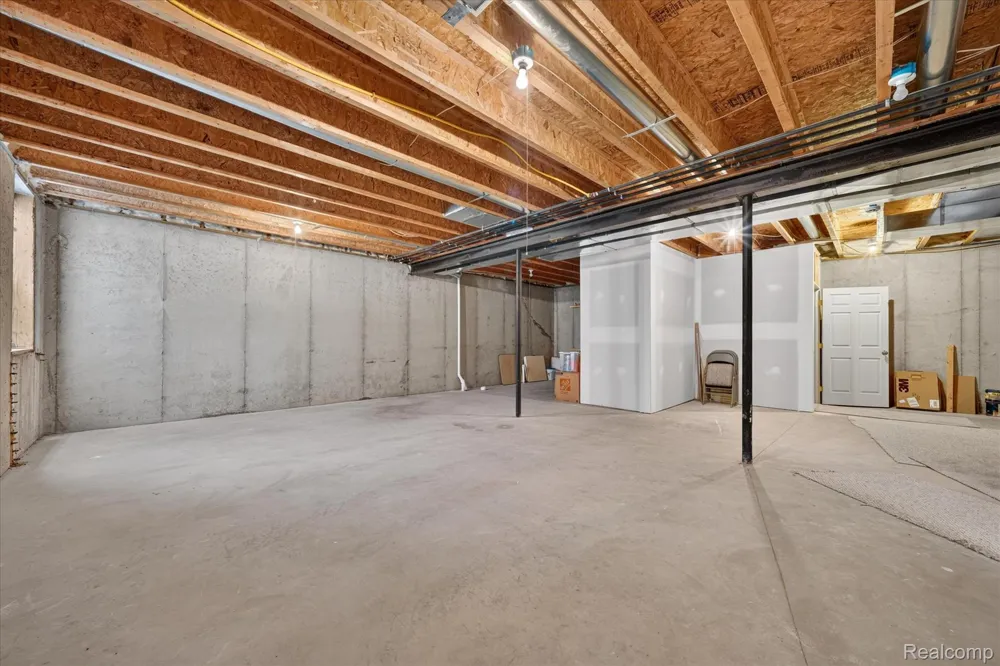 6655 Cortland Avenue #44 Genoa Township, MI 48114